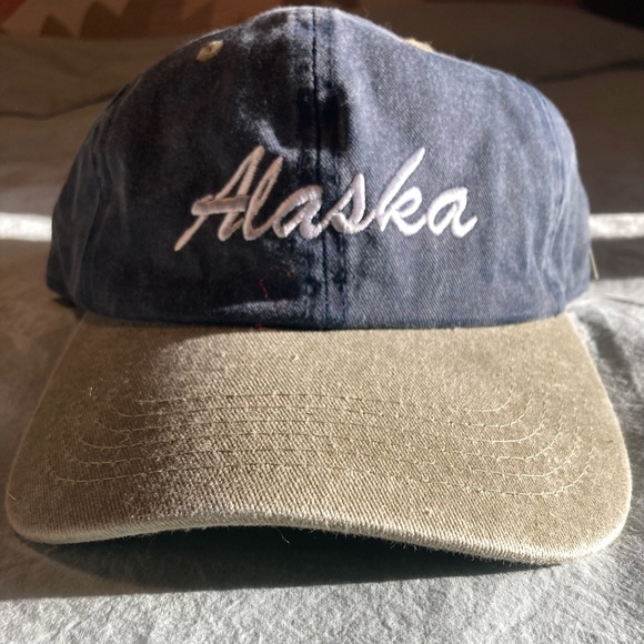 Accessories - Alaska baseball hat